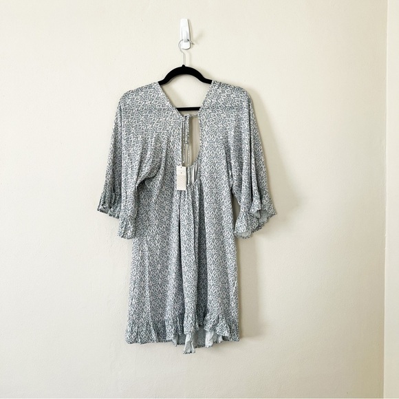 EBERJEY Ruffled 3/4 Sleeves Printed Tunic Cover Up Dress Light Blue Small - Picture 4 of 4